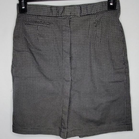 Lizgolf by Liz Claiborne Print Button Front Skort Black White 8 - Picture 1 of 8